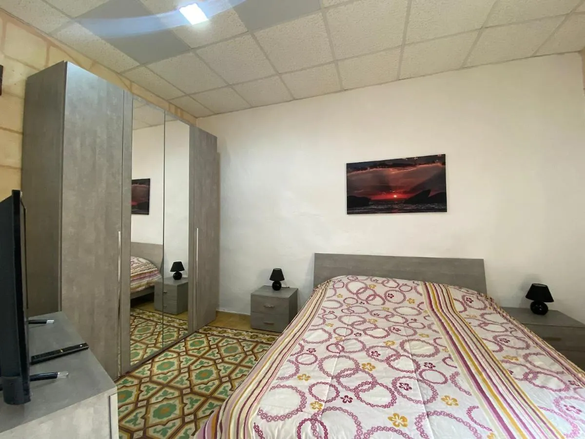 Cozy One Bed Apt - A Taste Of The Maltese Culture Apartment Senglea 0*,  Malta